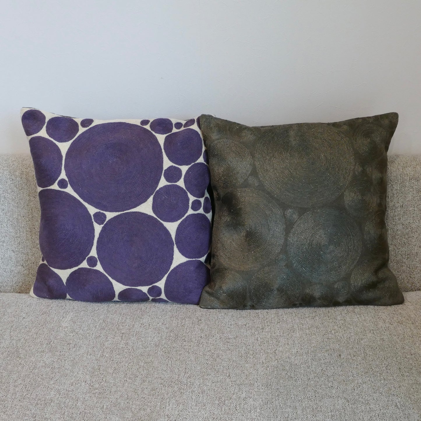 Ari Embroidery Cushion Cover (45*45cm)