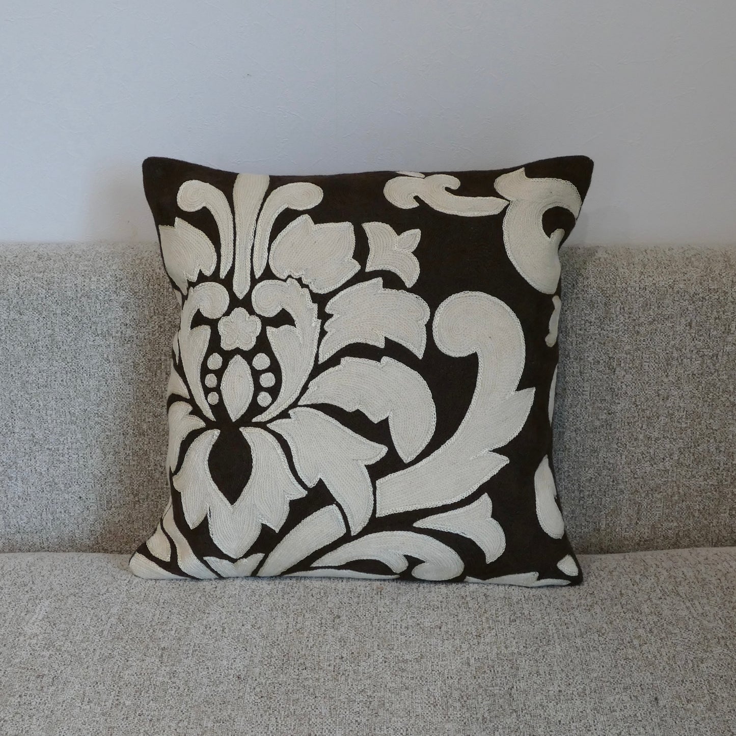 Ari Embroidery Cushion Cover (45*45cm)