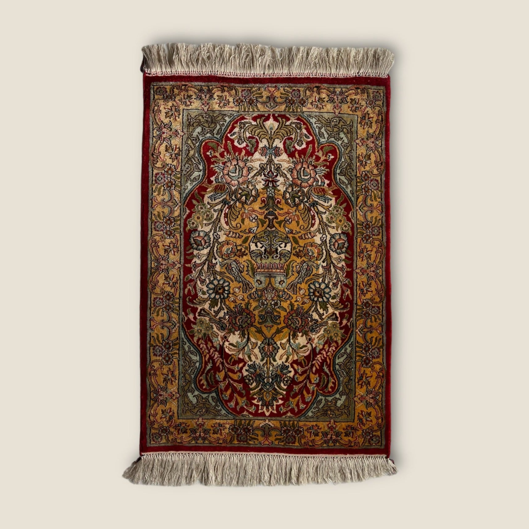 Silk Carpet – sa-in
